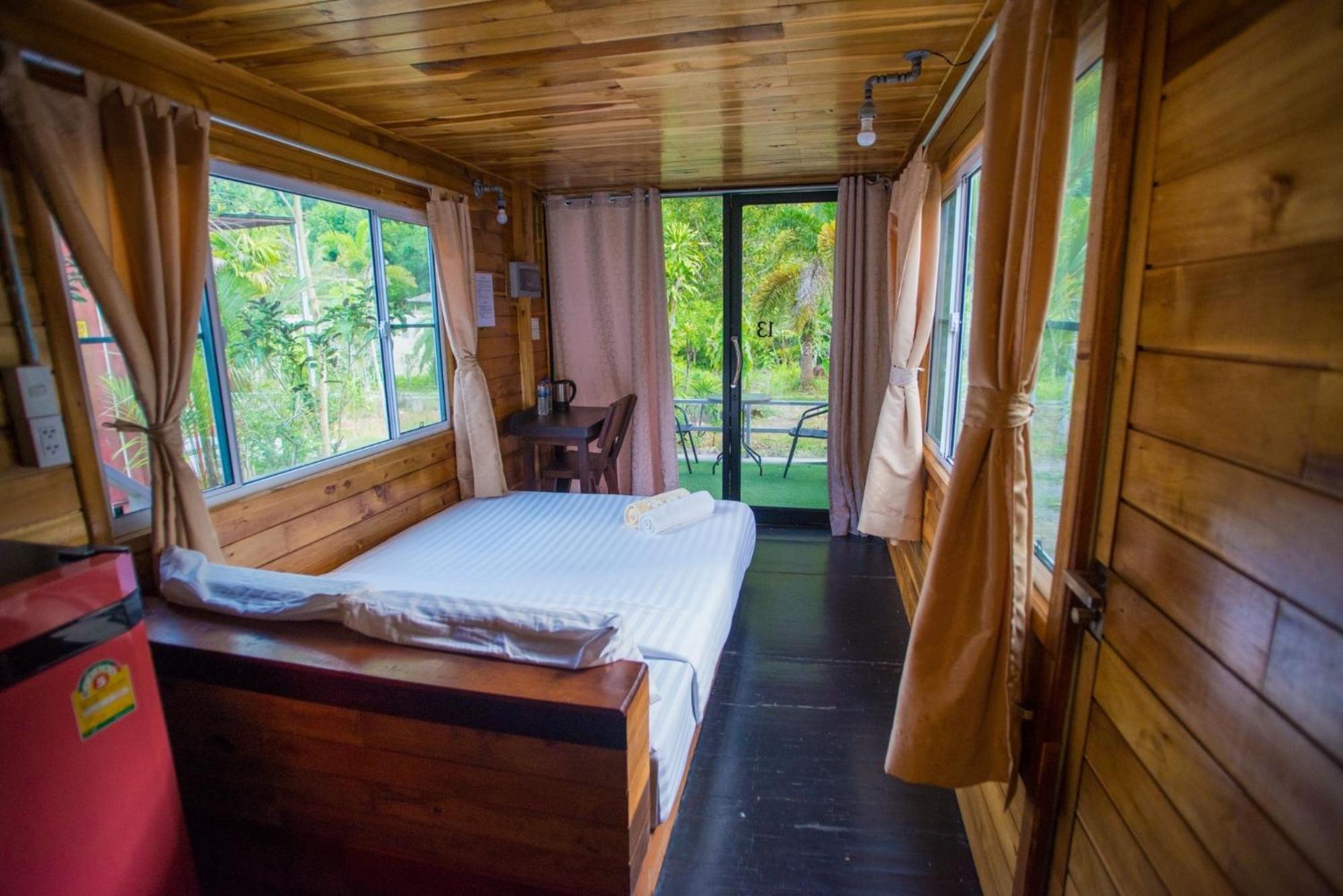 The Camper Lodge Khao Sok Ban Bang Bon エクステリア 写真