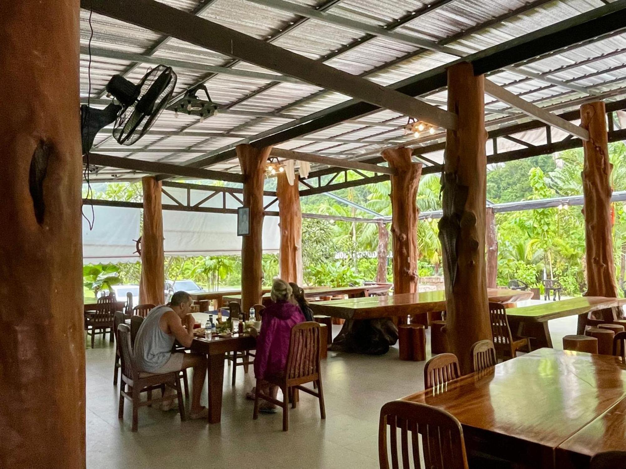 The Camper Lodge Khao Sok Ban Bang Bon エクステリア 写真